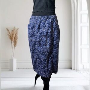 VTG 90’s Skirt from Blair sz Large
100% Cotton